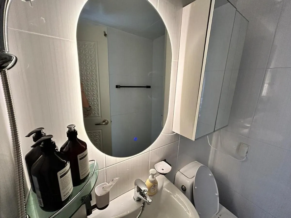 3-Bed Gimpo Airport Stay, Filtered Water, Dryer, Early Check-In Or Late Check-Out Flexibly Seoul South Korea