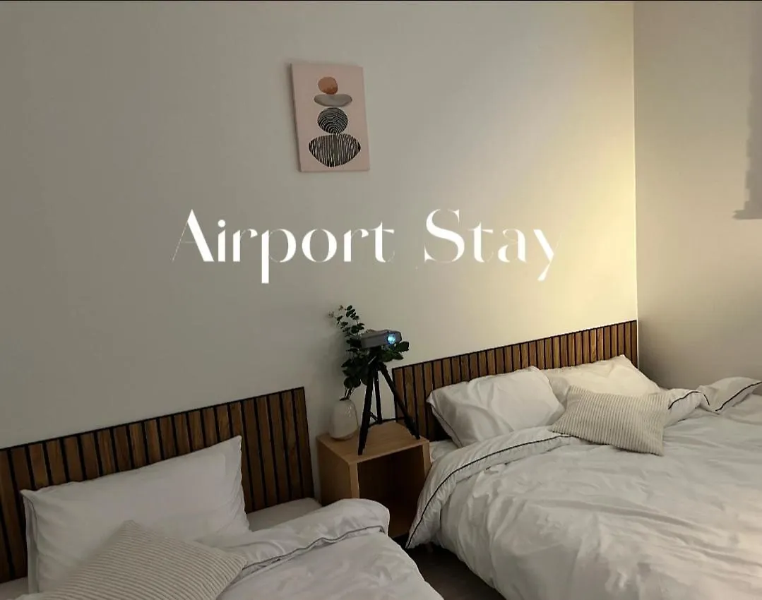 3-Bed Gimpo Airport Stay, Filtered Water, Dryer, Early Check-In Or Late Check-Out Flexibly location