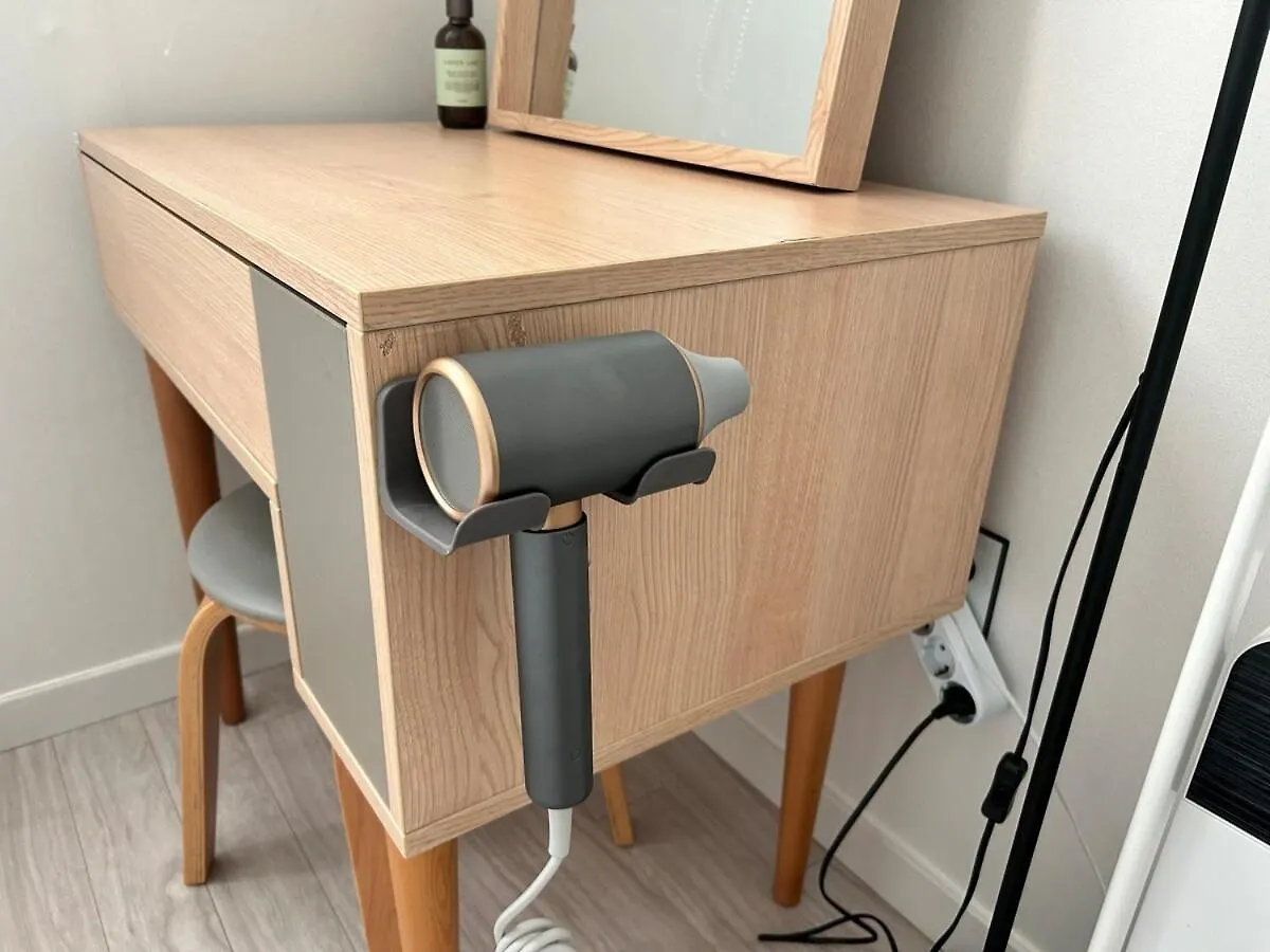3-Bed Gimpo Airport Stay, Filtered Water, Dryer, Early Check-In Or Late Check-Out Flexibly Seoul Apartment